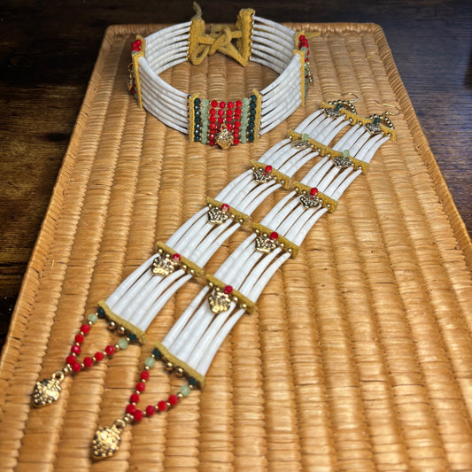 🍓 Strawberry Sovereignty — Dentalium Choker & Earring Set.